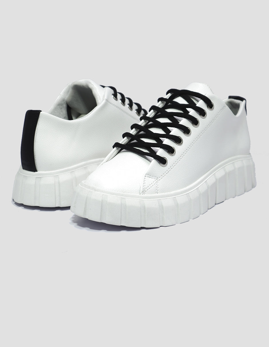 Valeria Queen Bee Tennis Shoes